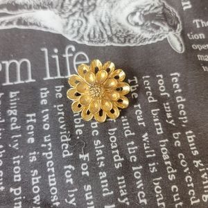 Floral Scarf Clip Vintage Gold Tone